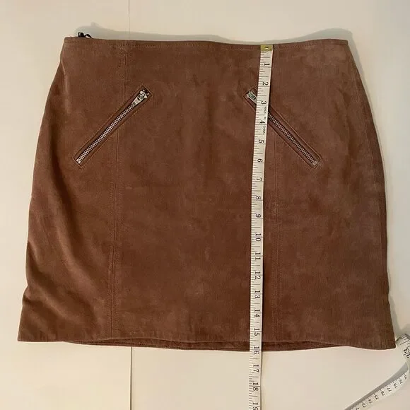 Blank NYC Suede Short Mini Skirt Coffee Bean Brown Tan Zip Detail Women's sz 27 - Picture 6 of 12